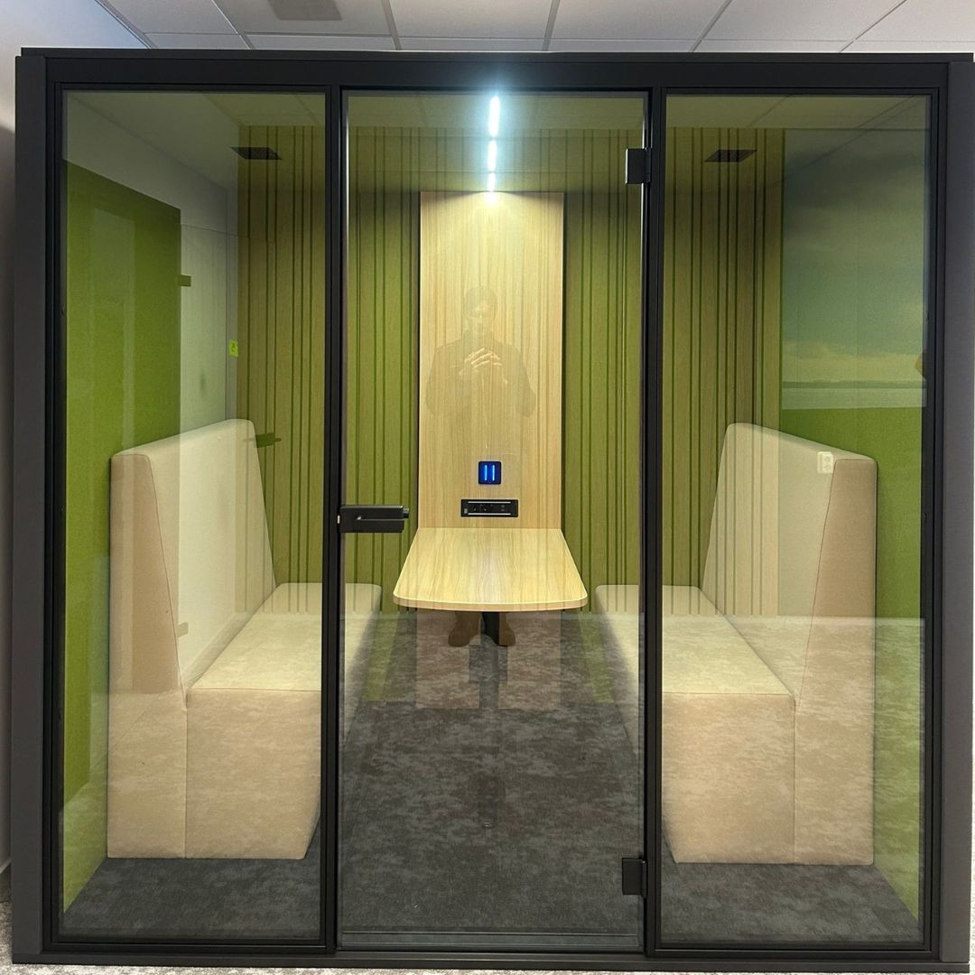 Cabana 4 - vergadercabine voor 4 personen,